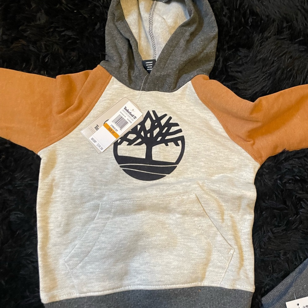 Toddler set, never worn , Super soft and comfy.